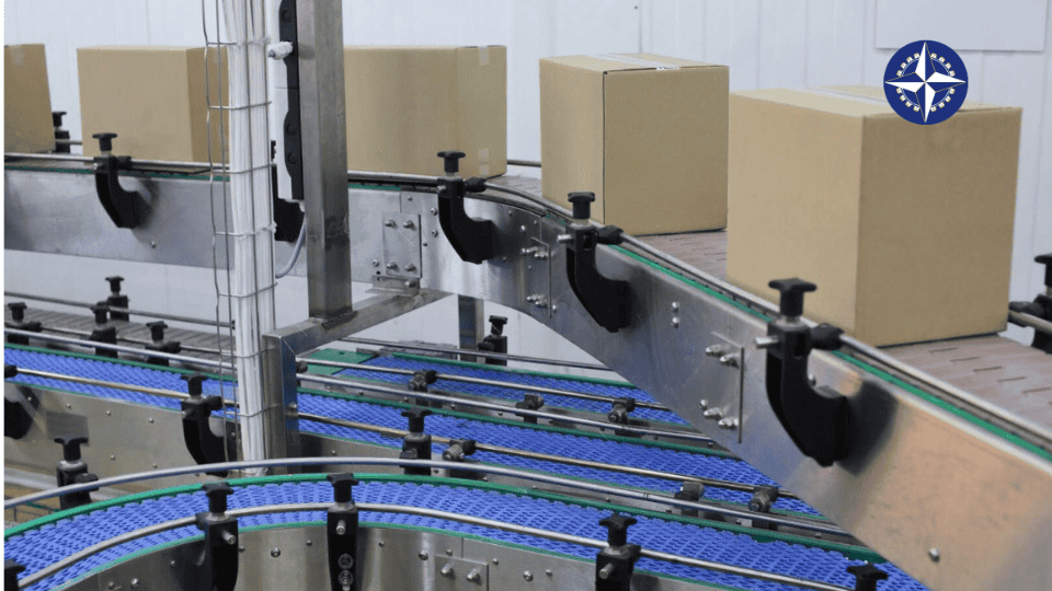 Máy đóng thùng carton có thể xử lí hàng trăm thùng mỗi giờ